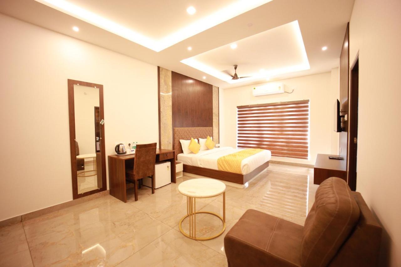 Bliss Regency Business Hotel Palakkad Dış mekan fotoğraf