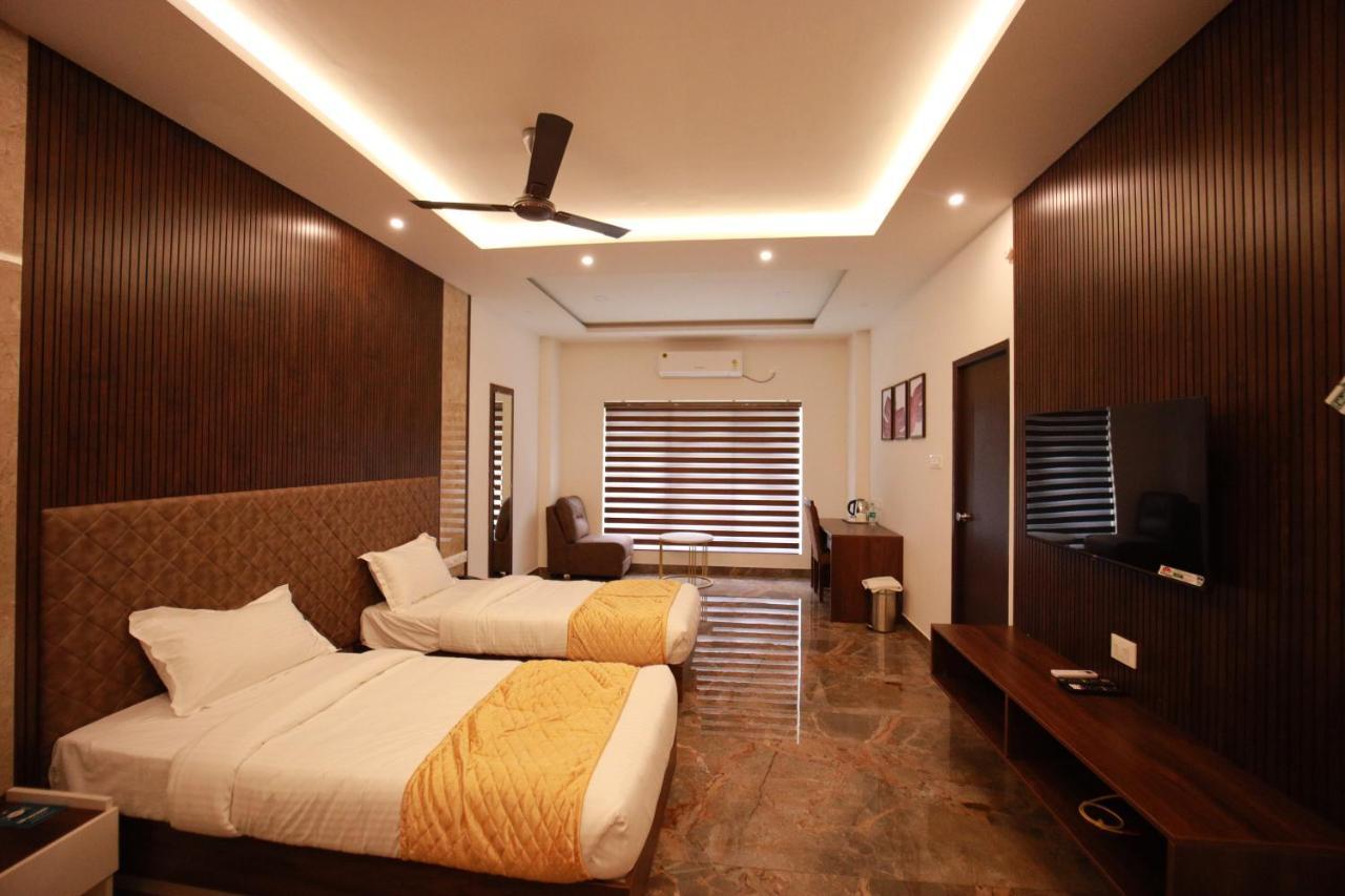 Bliss Regency Business Hotel Palakkad Dış mekan fotoğraf