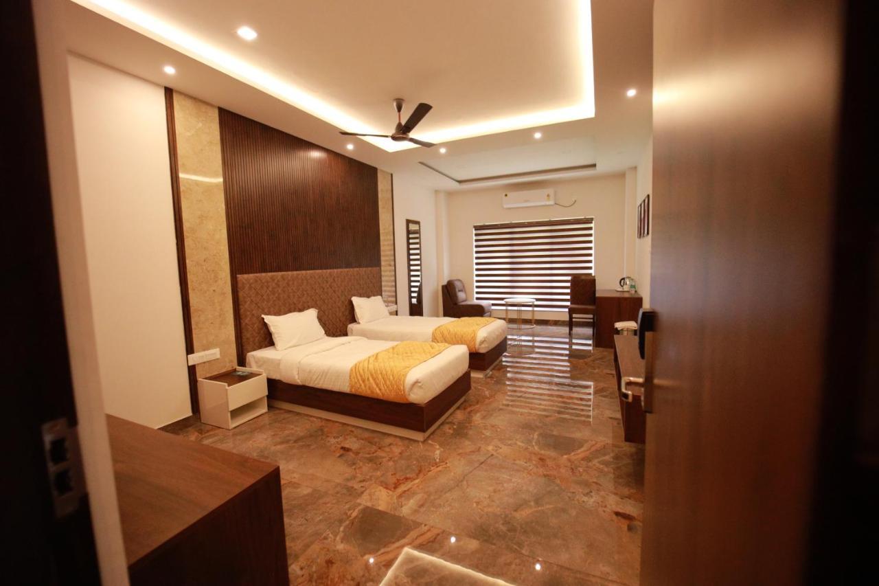 Bliss Regency Business Hotel Palakkad Dış mekan fotoğraf